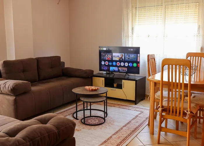 Joe Coastal Escape غوليم