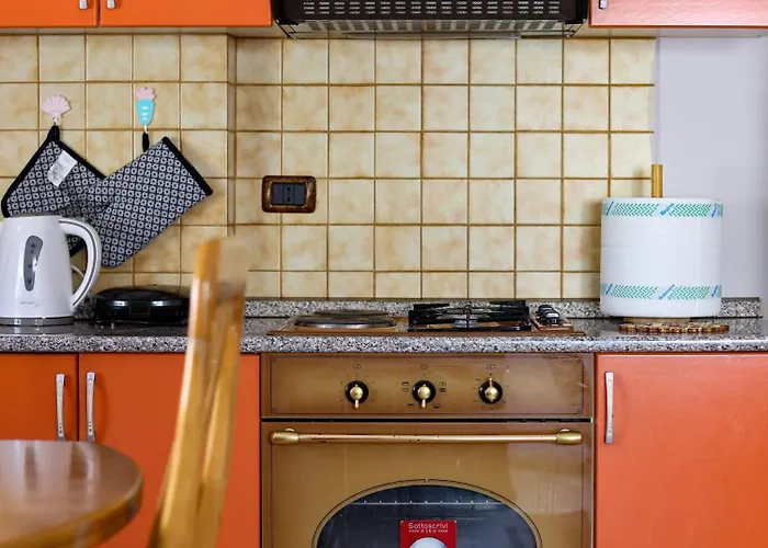 Joe Coastal Escape غوليم