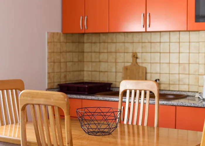 Joe Coastal Escape * غوليم