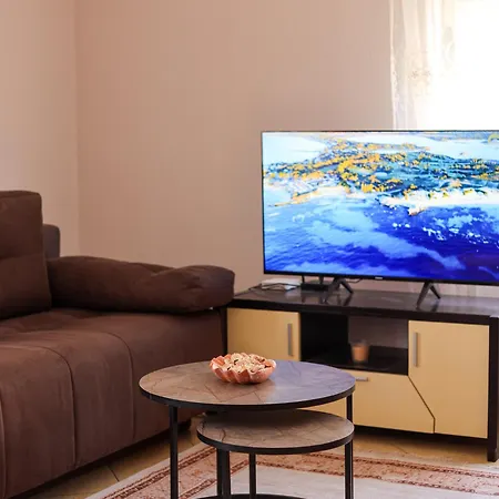 Joe Coastal Escape Appartamento Golem (Tirana)