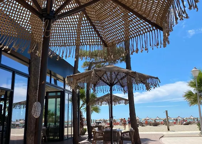 Joe Coastal Escape アパート ゴーレム